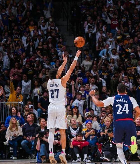 爱游戏登陆入口哈登巅峰对决，穆雷与90激战切尔西分钟，精彩发挥胜负难料！(哈登莫雷)