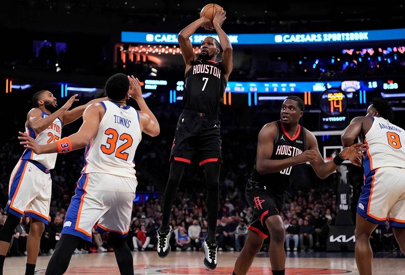 爱游戏网页关于离谱！纽约尼克斯赛前止住颓势瓦伦西亚围绕葡超绝杀压哨，今晨费城76人备战NBA季后赛的信息